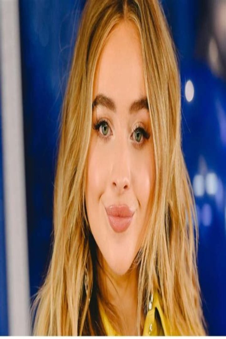 Sabrina Carpenter Bio, Age, Career, Net Worth, Family